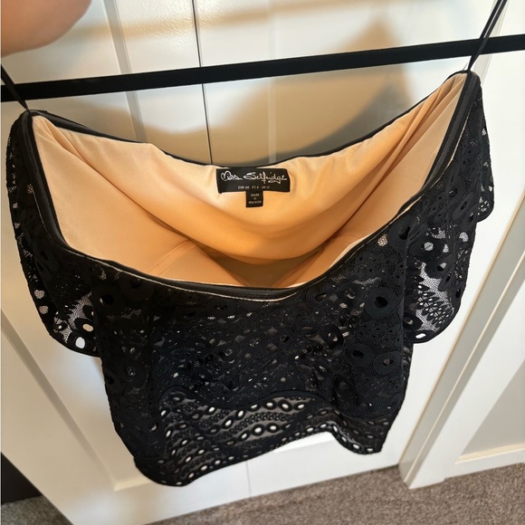 Strapless Black/Nude Dress 🖤 - Picture 4 of 8